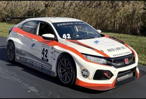 This 340-HP Honda Civic Type R TCR Race Car Is Bidding Toward $25K on Bring a Trailer