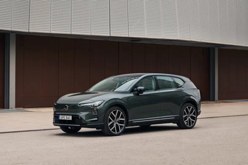 Volvo, Report: Volvo's New Entry-Level EV Will Be Longer, Taller, and Less Pricey Than the EX40