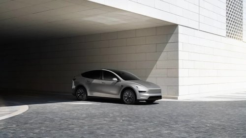 Tesla, Tesla Lawsuit Claims Car Spontaneously Caught Fire With Children Inside