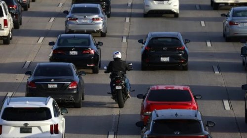 Motorcycle Lane Splitting Vs. Lane Filtering: What's The Difference?
