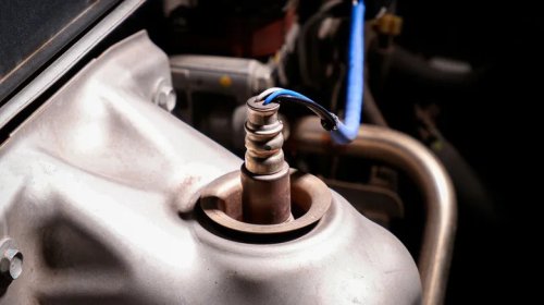 Why Do Modern Cars Use Multiple Oxygen Sensors?