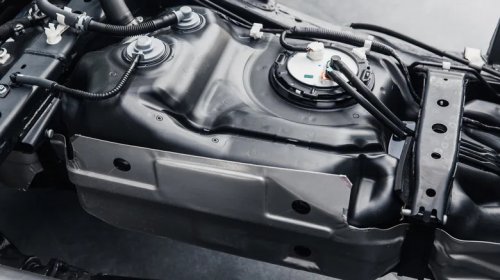 Does Sugar In A Gas Tank Really Ruin Your Engine? Here's What Damage It Can Do