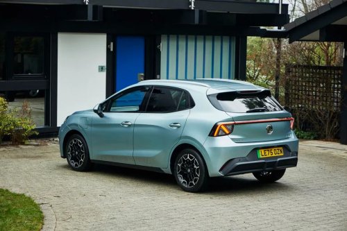 MG, Test-Driving The 2026 MG4 Urban