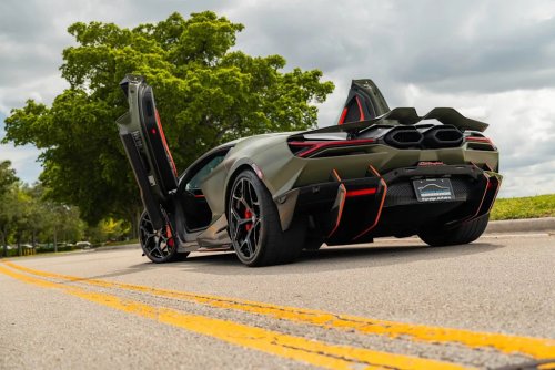 Lamborghini, 2024 Lamborghini Revuelto for Sale With 3,400 Miles