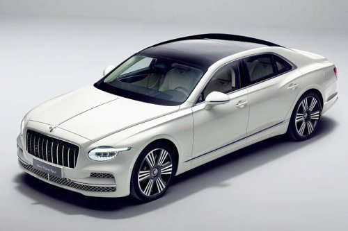 Bentley, Bentley Flying Spur, Bentley's New Flying Spur Is an Uber-Sedan That Caters to Drivers and Passengers Alike