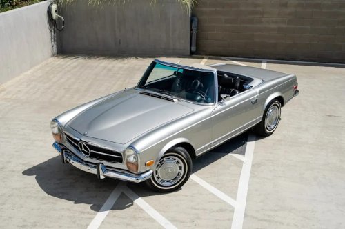 12,000-Mile 1971 Mercedes-Benz 280SL Pagoda Is Up for Auction on Bring a Trailer