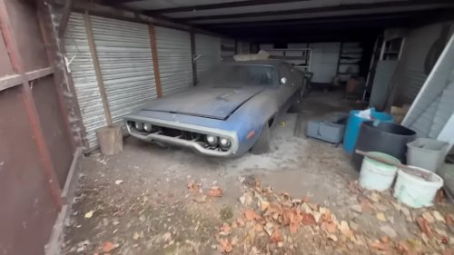 Original Owner Reunited With His 1971 Plymouth Road Runner After Decades Off The Road