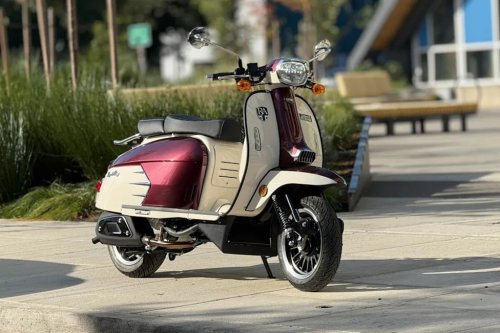 Royal Alloy’s Grand Prix 300s Scooter Channels A Classic Lambretta