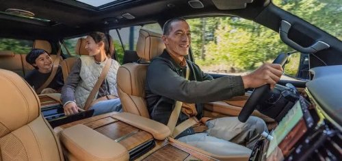 Chrysler Bent on Nailing Interiors for Upcoming Models