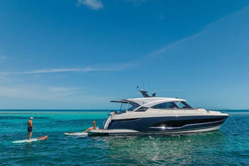 Riviera 5600 Sport Yacht Platinum Edition Reviewed