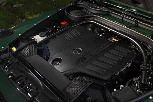 I fed the 829-page Mercedes G-Class manual to Claude and found 3 hidden features