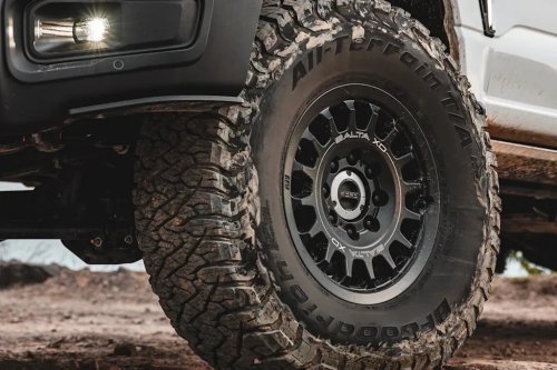 Ford, New AEV Kit Has Everything to Turn a Ford Super Duty Into a Super Off-Roader for $20K