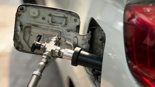 What's The Difference Between Natural Gas And Gasoline And Can I Put Both In My Car?