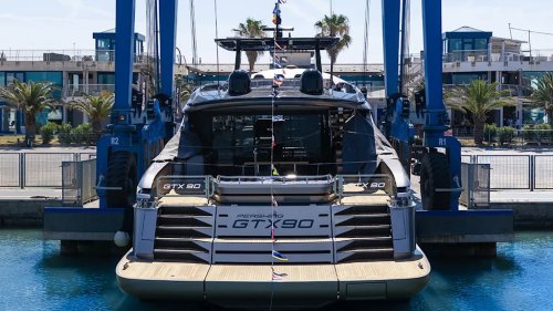 Range Rover, Rover, Pershing’s Sporty New 92-Foot Yacht Is Like a Range Rover for the Seas