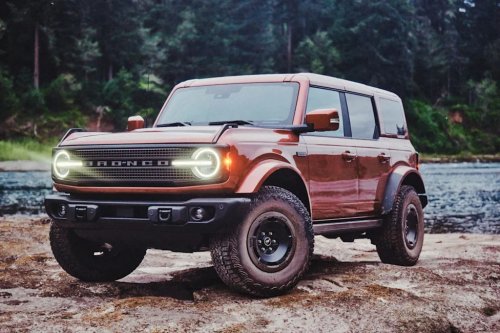 Ford May Be Planning a Potential Jeep Gladiator-Rivaling Bronco Pickup Truck: Report
