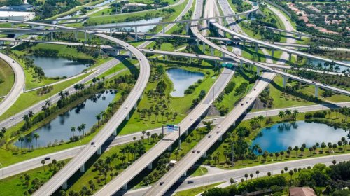 What's The Difference Between A Highway And A Freeway?