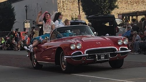 I'll drive a manual car wherever I find one. Here's why. | Opinion