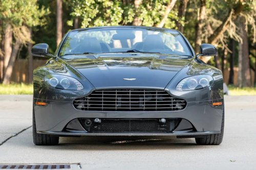 Aston Martin, 2011 Aston Martin V8 Vantage Roadster for Sale With 25,000 Miles