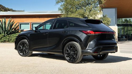 Hybrid or Gas? We Help You Choose the Lexus RX That’s Right for You.