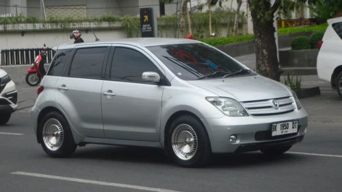 9 Affordable Car Brands We Wish Would Make A Comeback