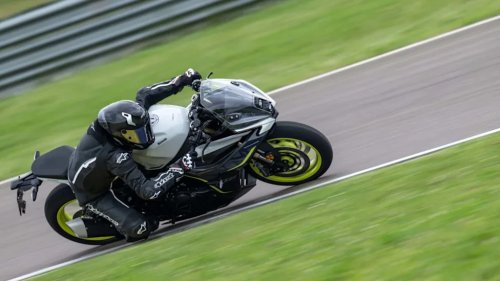This $5,999 Beginner Sportbike Comes Loaded With Desirable Hardware