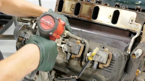 Chevy, Chevy’s Biggest Production V8 Had One Weakness This Teardown Couldn’t Hide