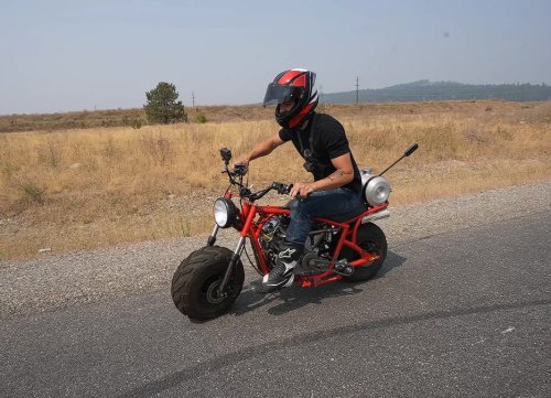 MINI, Someone Shoved a 670cc V-Twin Engine in a Mini Bike, and It’s Just As Terrifying as It Sounds