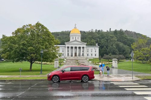 Chrysler, Tested: 2027 Chrysler Pacifica Still Has a Few Clever Tricks