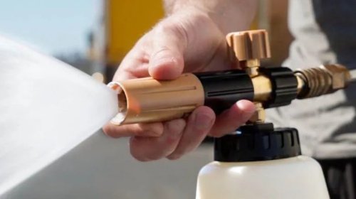 6 Cool New Gadgets For Cleaning Your Car