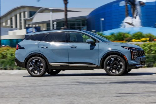 View Exterior Photos of the 2026 Kia Sportage Hybrid SX-Prestige