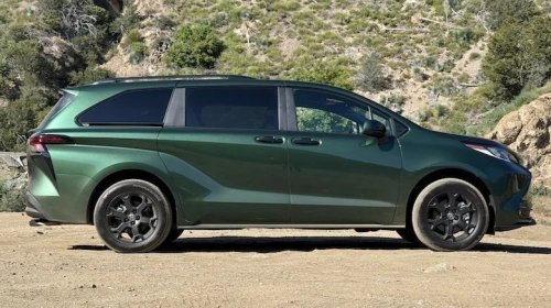 Toyota's 2026 Sienna Is The Hybrid Minivan To Beat (And This Could Be The Best Trim)