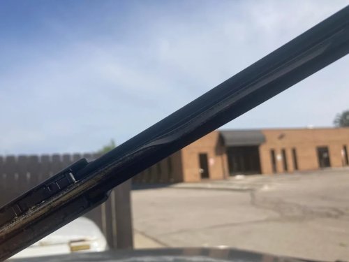 Signs You Need New Wiper Blades