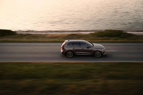 View Exterior Photos of the 2028 Volvo XC60