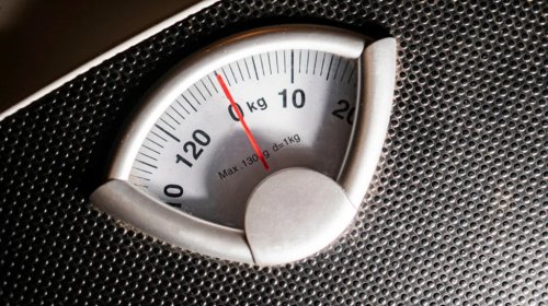 You Can Estimate Your Travel Trailer's Tongue Weight With A Bathroom Scale - Here's How
