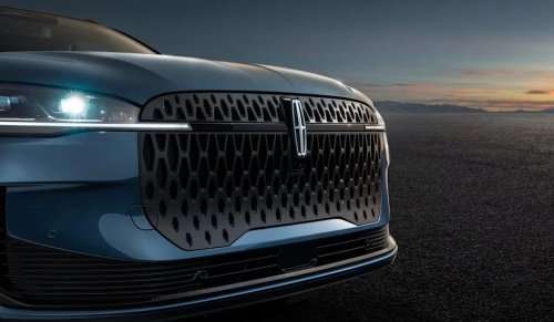 View Exterior Photos of the 2027 Lincoln Corsair Hybrid