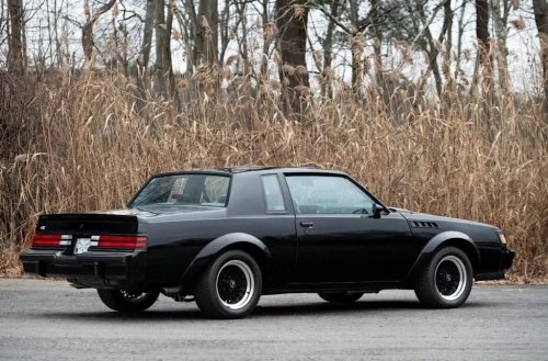 Buick, 1,111-Mile 1987 Buick Grand National Hides An LS3 V8 Under Its GNX-Style Skin