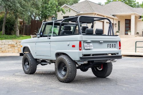 Ford, Ford Bronco, 1976 Ford Bronco 302 For Sale With 1,300 Miles on the Build