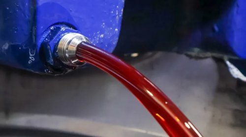 What's The Difference Between Transmission Fluid And Hydraulic Fluid?