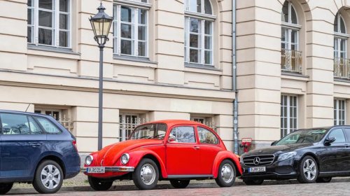 Volkswagen Beetle, Volkswagen, Beetle Vs. Bus: Which Volkswagen Is More Iconic?