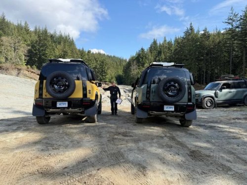Land Rover, Rover, The Land Rover Defender Trophy is an Epic—and Grueling—Competition. But These Determined Women Conquered It