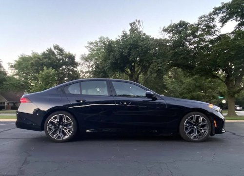 BMW, The BMW 550e xDrive's Hidden Strength: Why This Plug-In Hybrid Might Be the Brand's Best All-Rounder