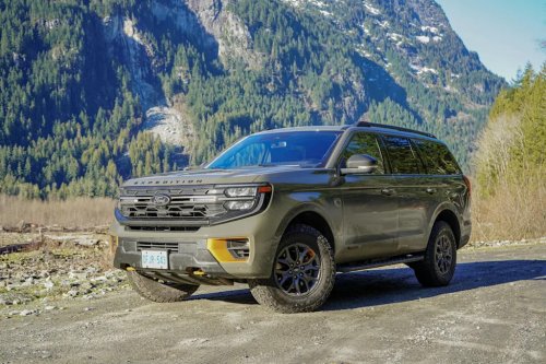 Ford, Ford Expedition, Jeep, SUV, Ford Expedition Tremor vs. Jeep Grand Wagoneer Upland: Which Big SUV Has Better Off-Road Chops?