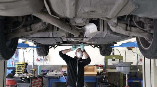 Here's What You Should Study If You Want To Be An Auto Mechanic