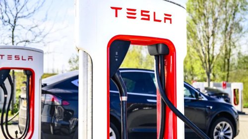 Tesla, 4 Electric Cars That Have More Range Than A Tesla Model 3