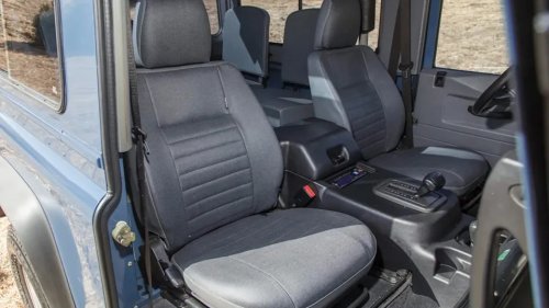 Land Rover, Land Rover Defender 90, Rover, Kim Basinger’s Stylish 1997 Land Rover Defender 90 in Photos