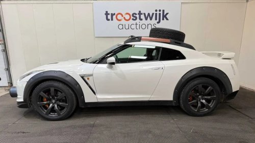 Nissan, Nissan GT-R, Someone Turned A Nissan GT-R Into An Off-Roader