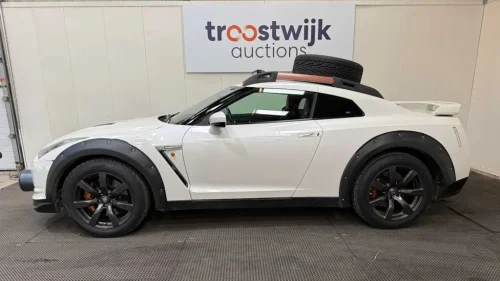 Nissan, Nissan GT-R, Someone Turned A Nissan GT-R Into An Off-Roader