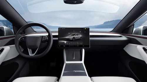 Tesla Model Y L Arrives Without a Feature Buyers Were Promised