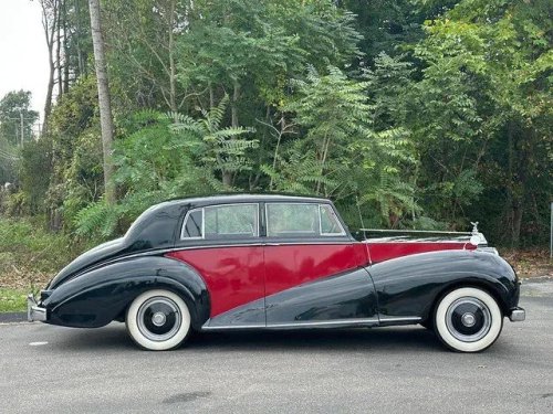 1951 Rolls-Royce Silver Wraith Offers Rare Link to Medical and Royal History at Lucky Collector Car Auctions