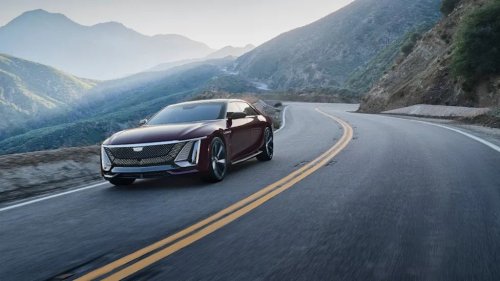 5 Flagship Sedans That Still Make SUVs Feel Ordinary